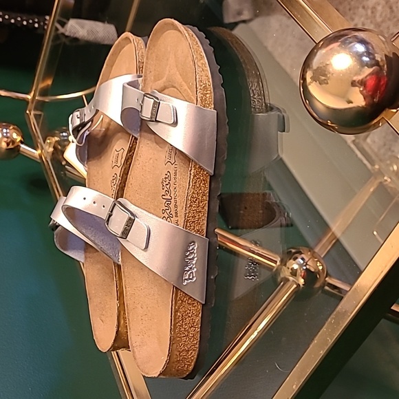 NWT BIRKINSTOCK silver strap sandals - Picture 2 of 4